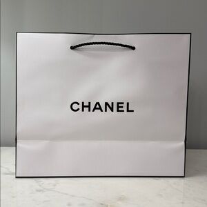 CHANEL Classic White and Black Shopping Bag
